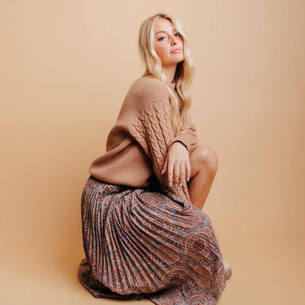 Cold Shoulder Sweater - Picture 4 of 6